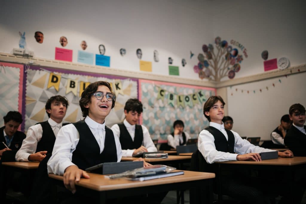 英国的伊顿公学是名牌学校么