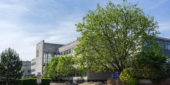 圣三一学校