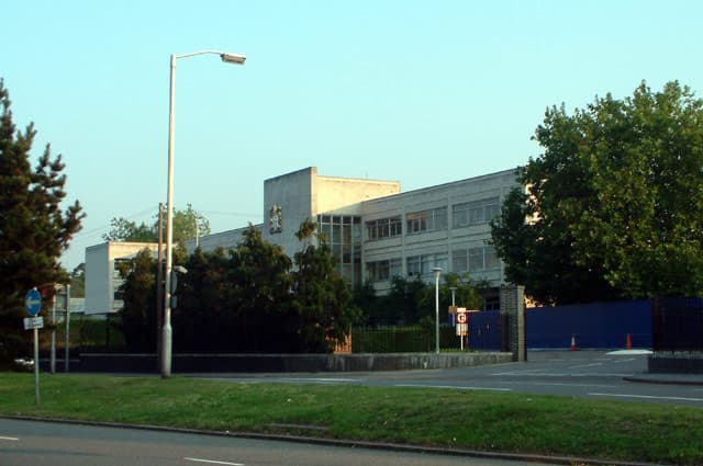 布雷肯基督学校
