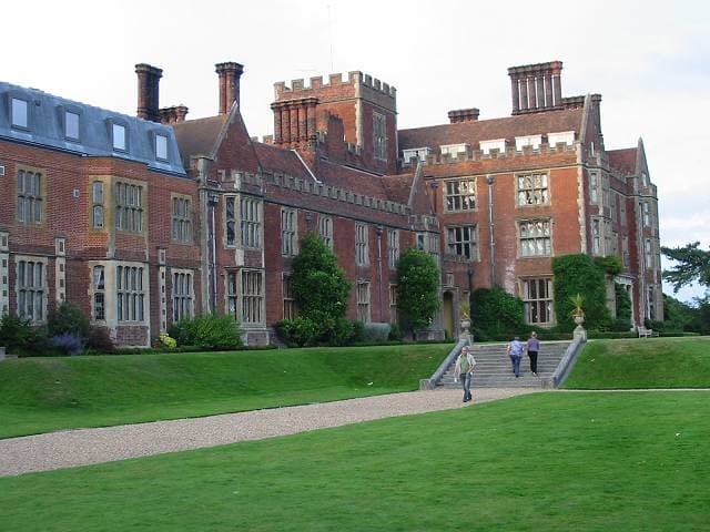 博耐顿学校